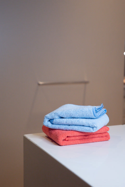 The Benefits of Using Microfibre Cloths: A Cleaning Essential